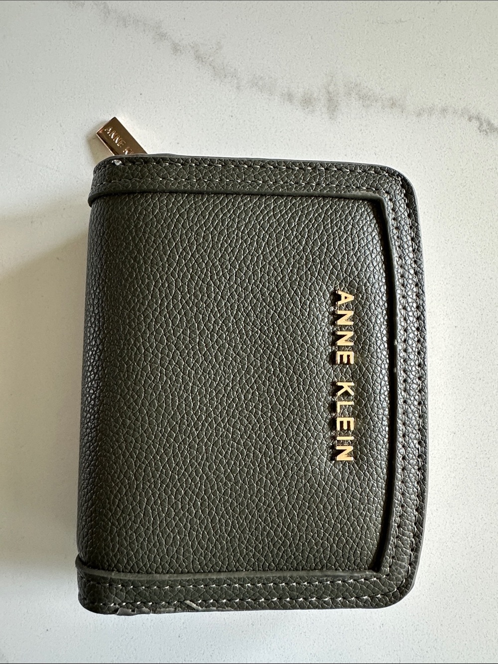 Anne Klein Olive Green Pebbled Zip Wallet with Gold Logo - new without tags